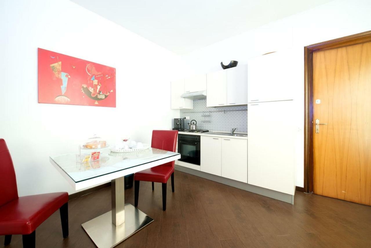 Casa Turati Apartment Bari Luaran gambar
